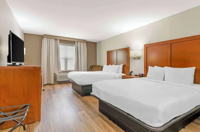 غرفة قياسية بسريرين كوين، Comfort Inn Wytheville - Fort Chiswell 4/9