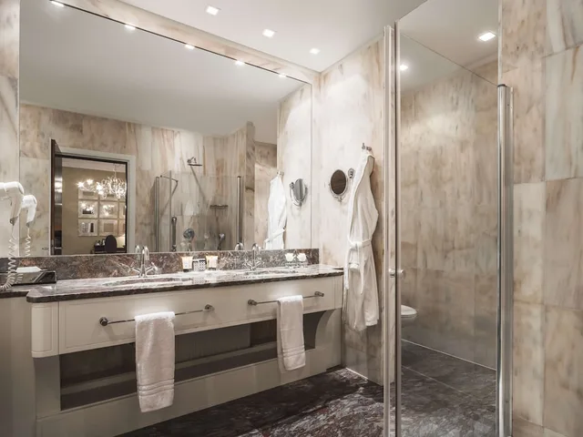 غرفة بريميوم بسريرين منفصلين، Anantara New York Palace Budapest - A Leading Hotel of The World 5/6