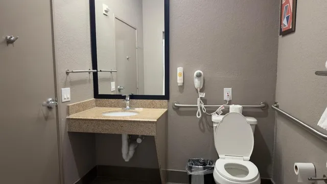 غرفة بسريرين كوين لذوي الإعاقة، Comfort Inn San Antonio Northeast 6/10