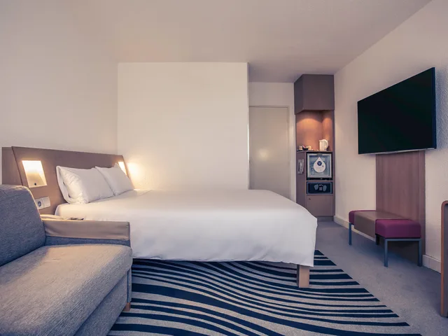 غرفة قياسية بسرير كوين مع أريكة، NOVOTEL BOURGES 3/8