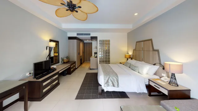 Deluxe Pool Access، Krabi La Playa Resort 1/3