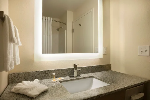 غرفة بسرير كينج، Days Inn & Suites by Wyndham Caldwell 4/5