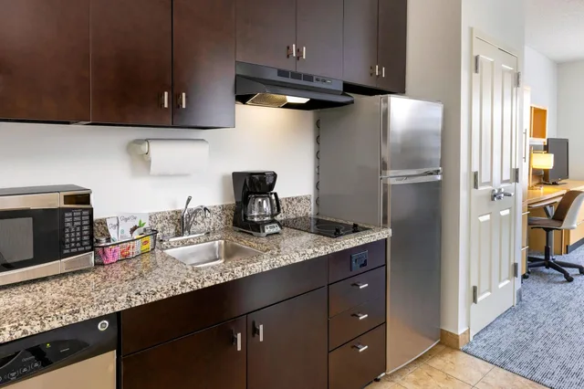استوديو بسرير كوين، TownePlace Suites York 4/5