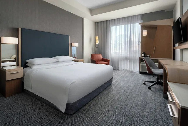 Room, King Bed, Accessible, Courtyard By Marriott Fayetteville Fort Bragg Spring Lake 1/10