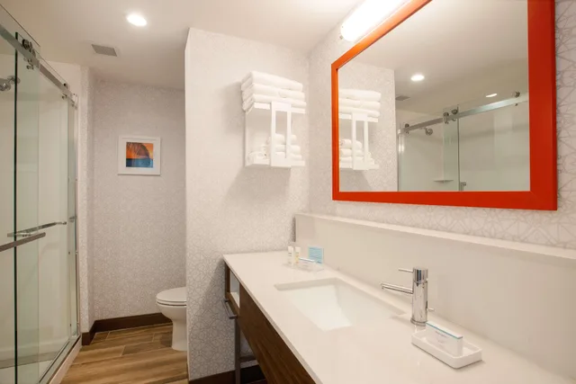 غرفة بسرير مزدوج لذوي الإعاقة، Hampton Inn Suites North Port Fl 2/2