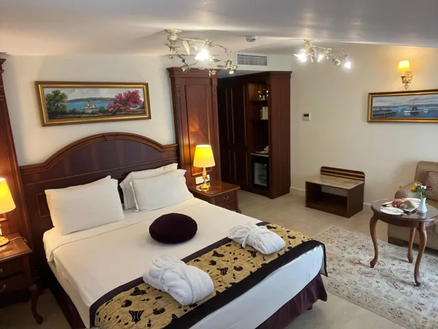 غرفة سوبيريور بسرير كينج، Glk Premier Regency Suites And Spa 1/10