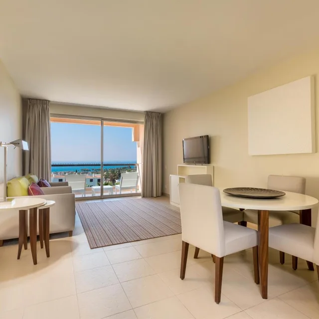 جناح بإطلالة على البحر بغرفة نوم واحدة مع أريكة، NAU Sao Rafael Suites 3/7