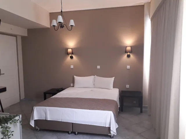 غرفة بسرير مزدوج، Filon 4/5