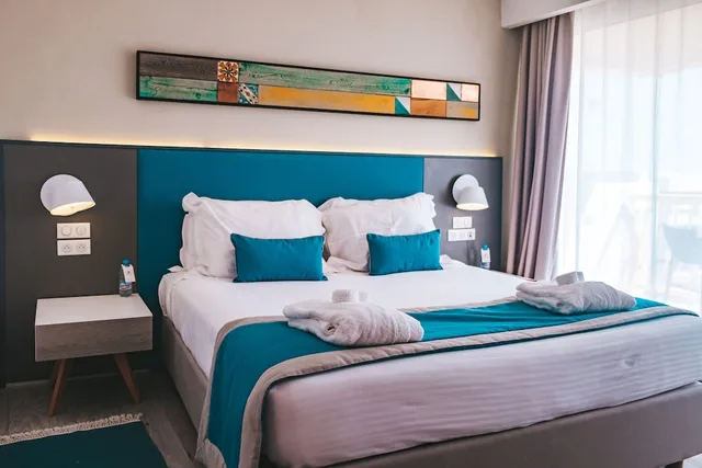 غرفة سوبيريور بسرير كينج بشرفة بإطلالة، Sousse Pearl Marriott Resort & Spa 2/5
