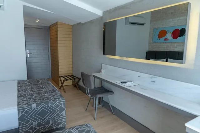Deluxe, Laren Business Hotel And Spa 9/9