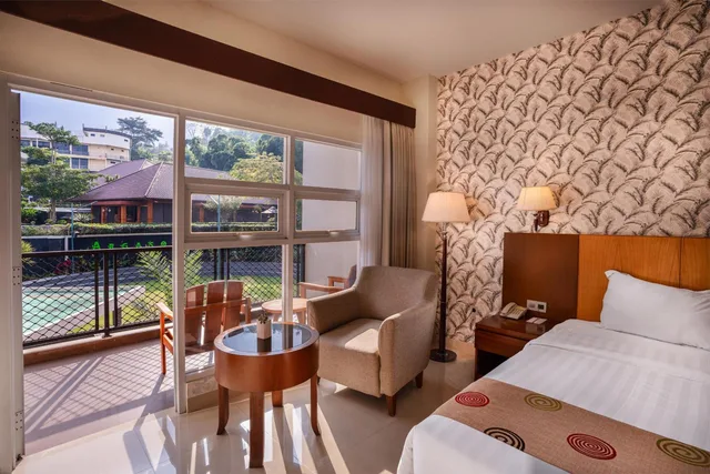غرفة ثلاثية، Griya Persada Convention Hotel & Resort - Bandungan 3/7