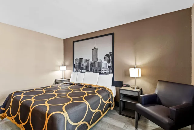 Room, King Bed, Accessible, Super 8 By Wyndham Terre Haute 1/3