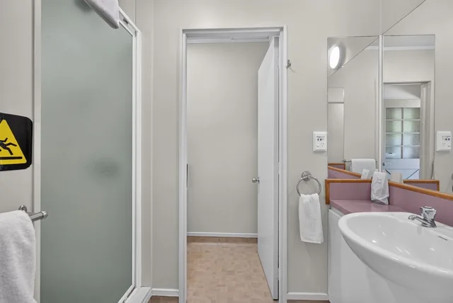 غرفة بسريرين كوين، Capital Gateway Motor Lodge 6/10