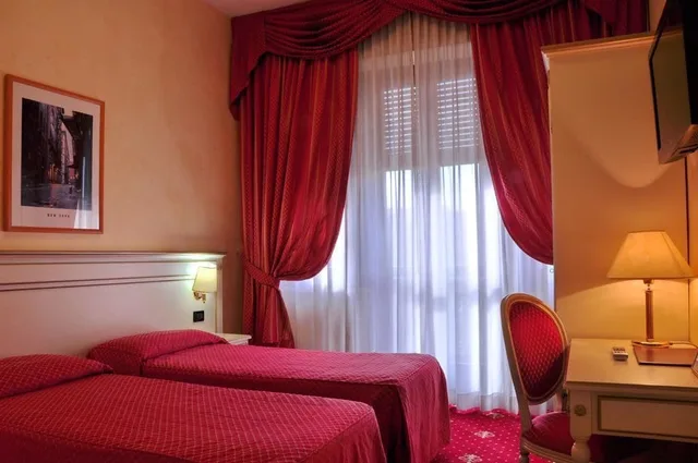 Room, Twin Beds, Hotel Galimberti 3/9