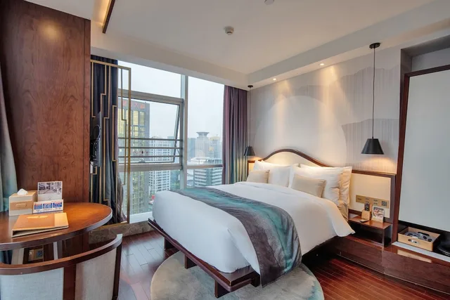 غرفة قياسية بسرير مزدوج بإطلالة على المدينة، New Century Hotel Binjiang Hangzhou 2/4