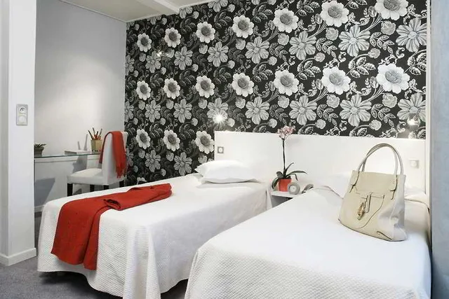 غرفة قياسية ثلاثية، Hotel Soft 1/1