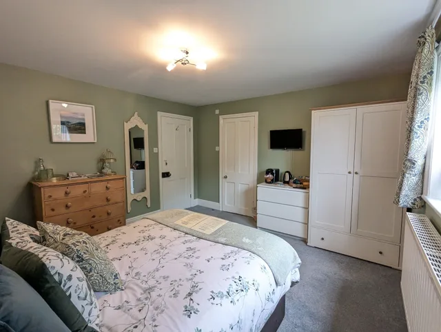 غرفة قياسية بسرير كوين بإطلالة على الحديقة، The Agent S House Bed Breakfast 1/6