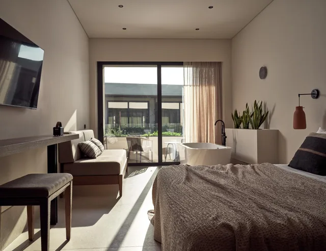 جناح جونيور بجاكوزي، Contessina Hotel 6/9