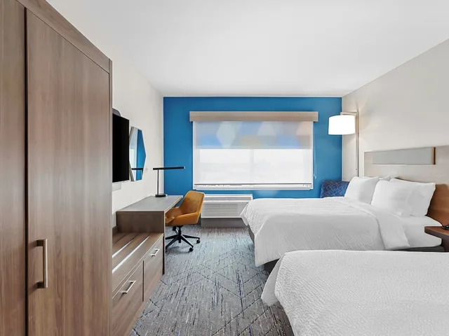 Holiday Inn Express Peotone، فرانكفورت 18/50