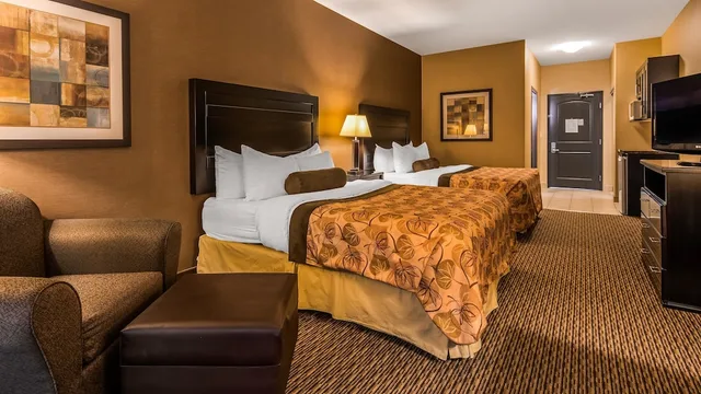 غرفة قياسية بسريرين كوين، Best Western Estevan Inn & Suites 3/5