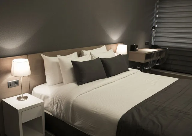 جناح استوديو بسرير كينج مع أريكة، Nova Hotel Yerevan 1/3
