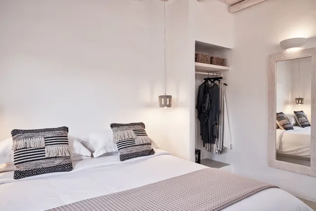 2 Bedrooms, Executive, Sea View, Outdoor Jetted Tub, Private Pool، Naxian Utopia 2/5