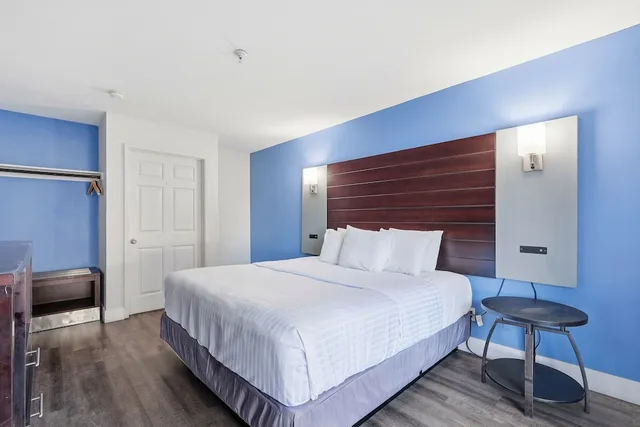غرفة قياسية بسرير كينج لذوي الإعاقة، Hotel Solares 2/5