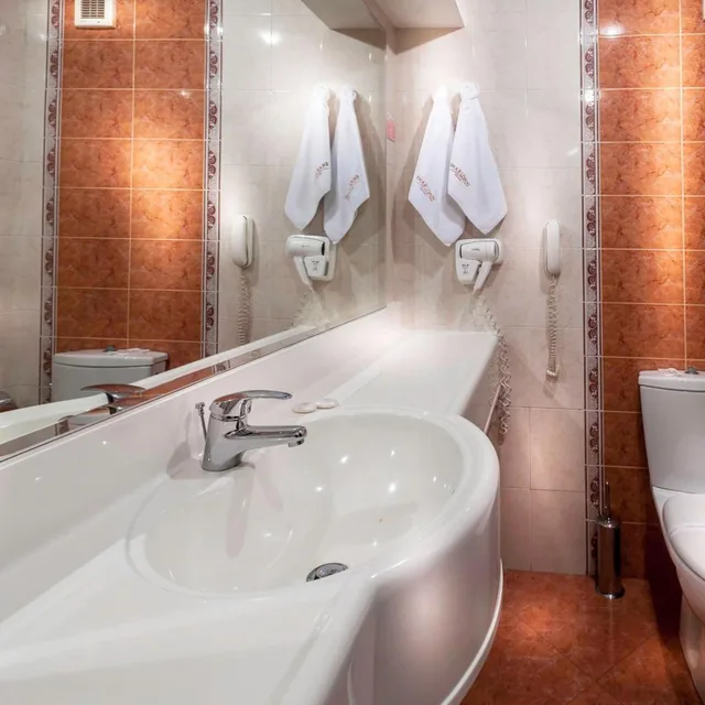 غرفة مفردة، Yantra Grand Hotel 5/7