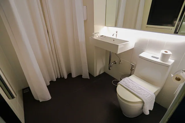 Room, Triple, 1 Double and 1 Single Bed, Adult Only، Bed Phrasingh Hotel Adults Only 3/3