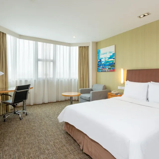 غرفة قياسية بسرير كينج وسرير كوين لذوي الإعاقة، HOLIDAY INN EXPRESS SHANGHAI JINQIAO CENTRAL 4/6