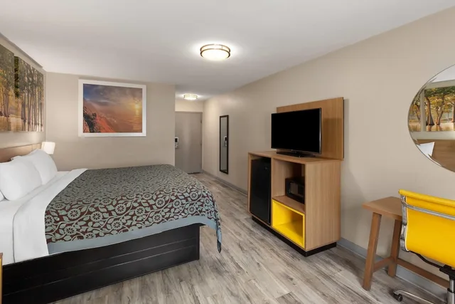 غرفة قياسية بسرير كينج، Days Inn by Wyndham Lincoln, AL 4/9