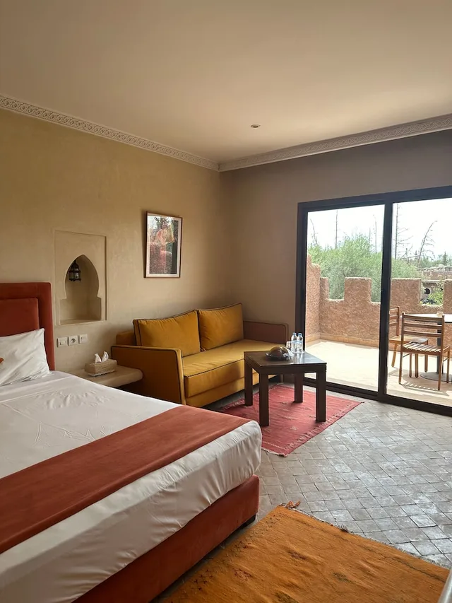 غرفة بسرير كوين مع أريكة، Palais Riad Berbere 1/10