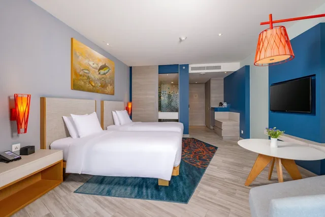 غرفة قياسية بسريرين منفصلين بإطلالة على الجبل، Holiday Inn Vana Nava Hua Hin 1/5