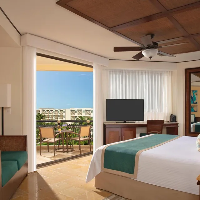 Premium, Deluxe, King Bed, Tropical and Garden View، Dreams Riviera Cancun 2/6