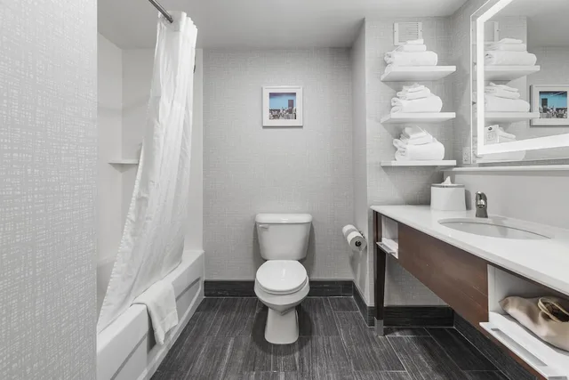 غرفة تنفيذية بسريرين كوين مع أريكة، Hampton Inn Salem 9/10