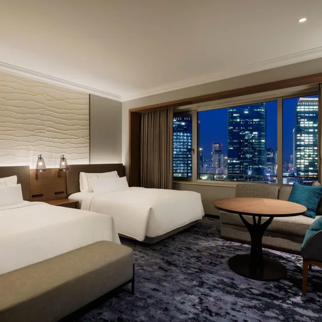 غرفة فاخرة بسرير مزدوج في طابق مرتفع، The Westin Osaka 4/5