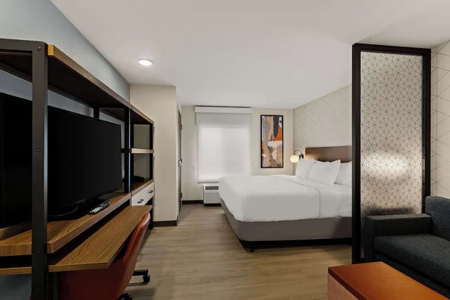 غرفة بسرير كوين لذوي الإعاقة، Everhome Suites Temecula 6/10