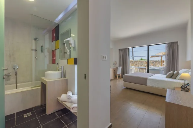 Standard, Double or Twin Bed, Pool Access، Akti Palace 3/3