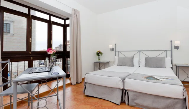 غرفة بسريرين منفصلين، Sercotel Toledo Imperial 2/10