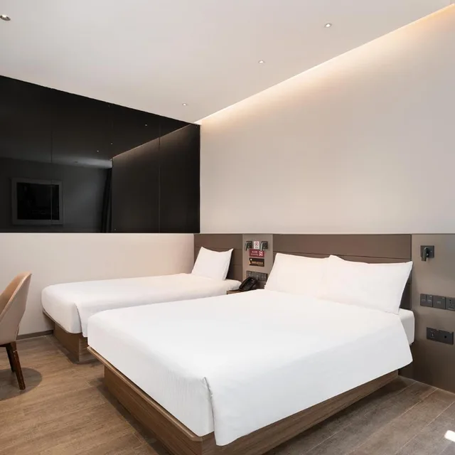 غرفة عائلية، Meichen Hotel 2/6