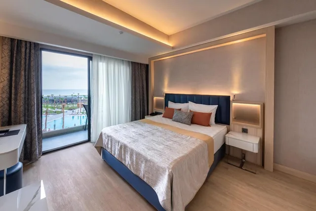 غرفة سوبيريور ثلاثية بإطلالة على البحر، Lago Hotel Ex Azura Deluxe Resort & Aqua Sorgun 4/9