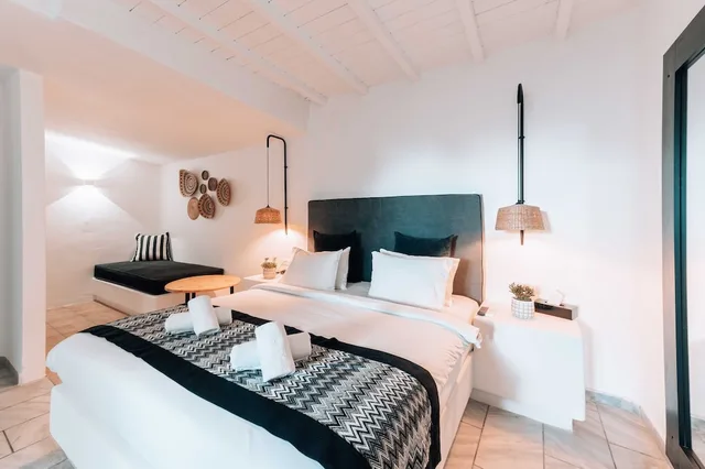 Promo, King Bed، Mr And Mrs White Mykonos 5/8
