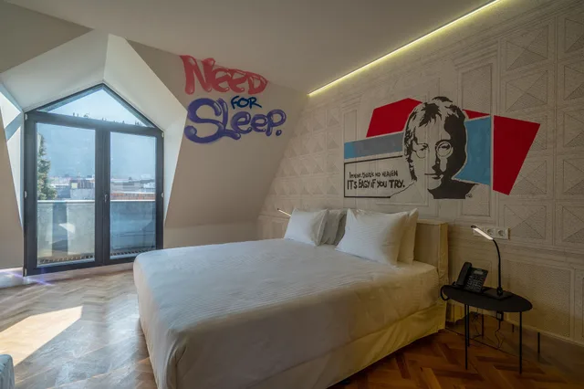 جناح بسرير كينج مع أريكة، Platforma Design Hotel 6/9