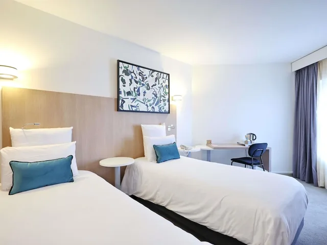 Standard, Twin Beds, Hotel Mercure Grenoble Centre President 1/10