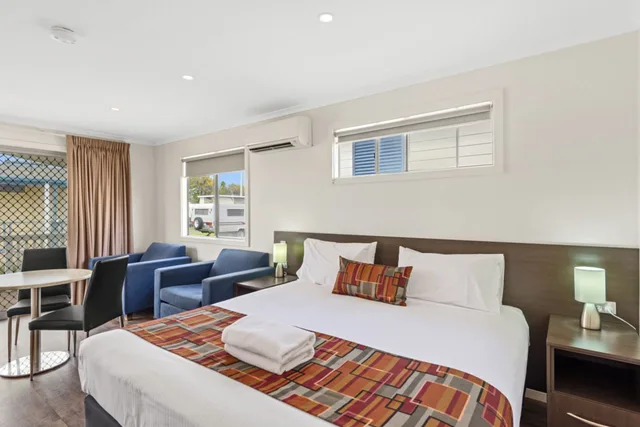 Superior, Studio, Cabin، Discovery Parks - Adelaide Beachfront 1/2