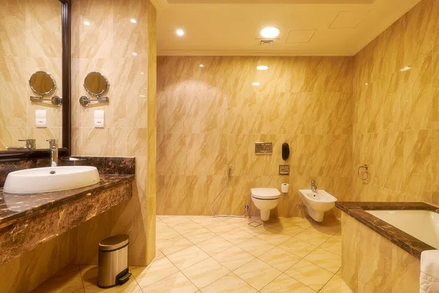 جناح تنفيذي بسرير كينج، Bahi Ajman Palace Hotel 8/9