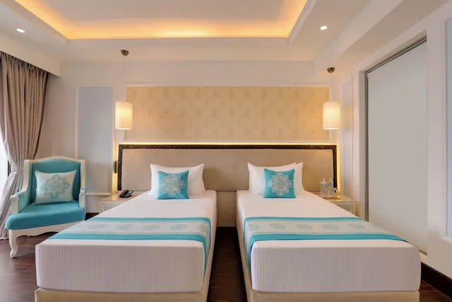 Deluxe, Twin Beds, Hotel Lemon Tree, Premier, Kathmandu 1/5