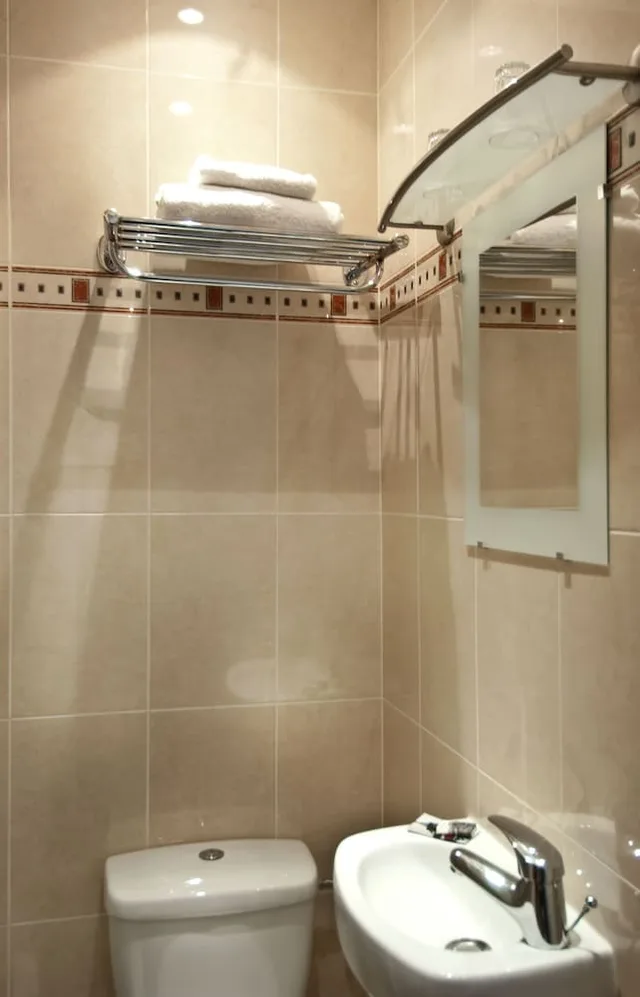 Family, 2 Double Beds, Edgar Quinet Hotel 2/2