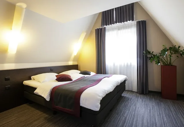 Style, King Bed، HOTEL MERCURE MECHELEN VE 3/6