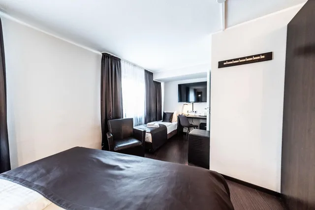 غرفة ثلاثية، Mauritius Komfort Hotel In Der Altstadt 5/9